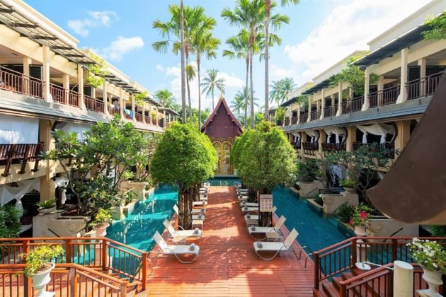 Piscine extérieure du Burasari Phuket