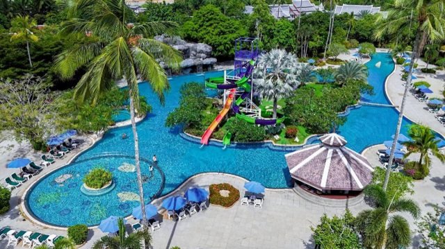 Piscine du Duangjitt Resort and Spa