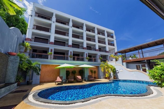 Piscine extérieure du Leelawadee Boutique Hotel