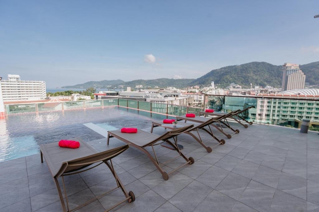 Piscine du Sleep with Me Hotel Design Hotel at Patong