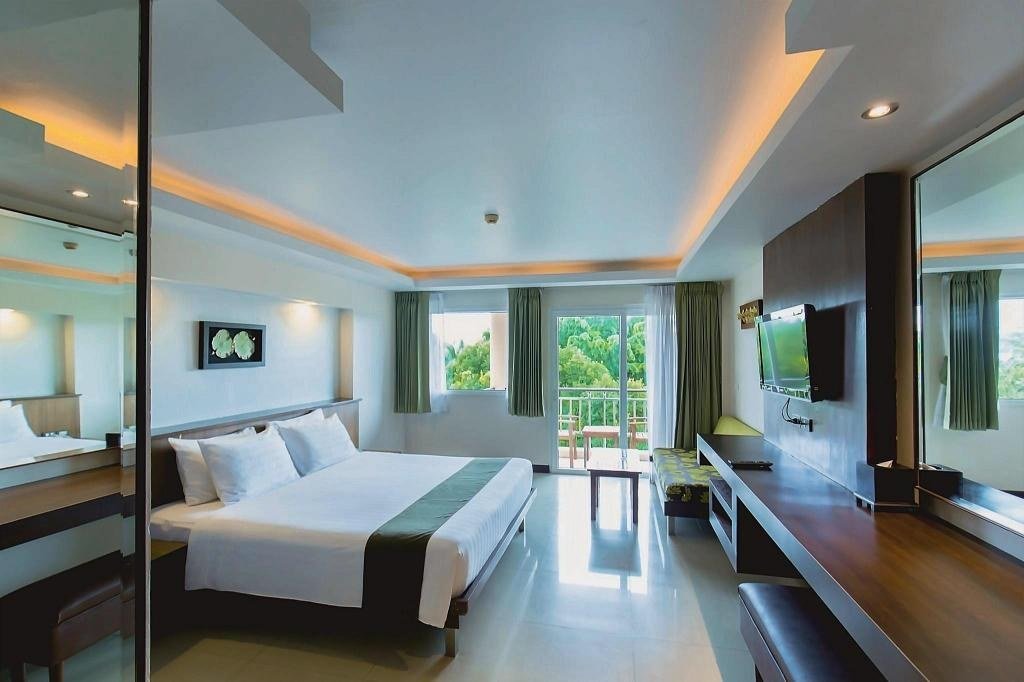 Chambre double Deluxe — Thanthip Beach Resort Patong
